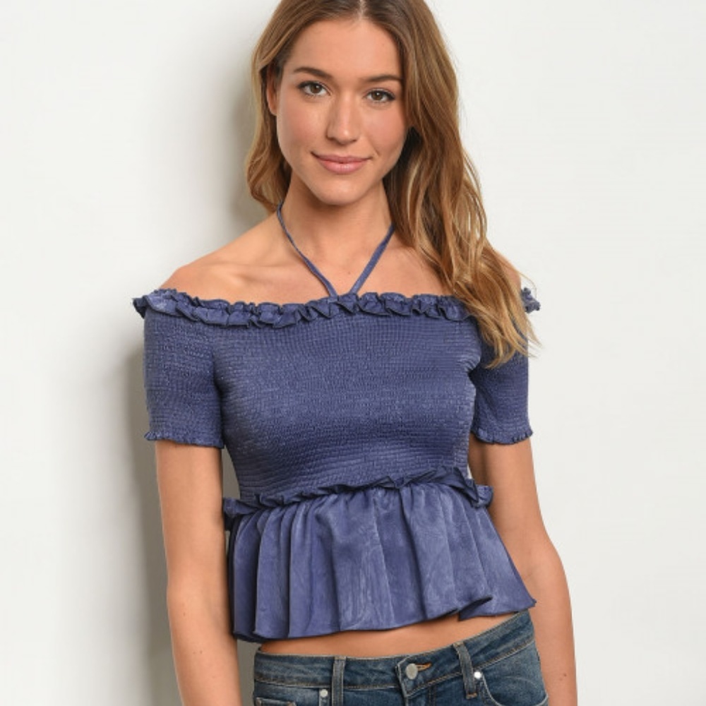♥️ Off-the-shoulder Smocked Ruffled Crop Top